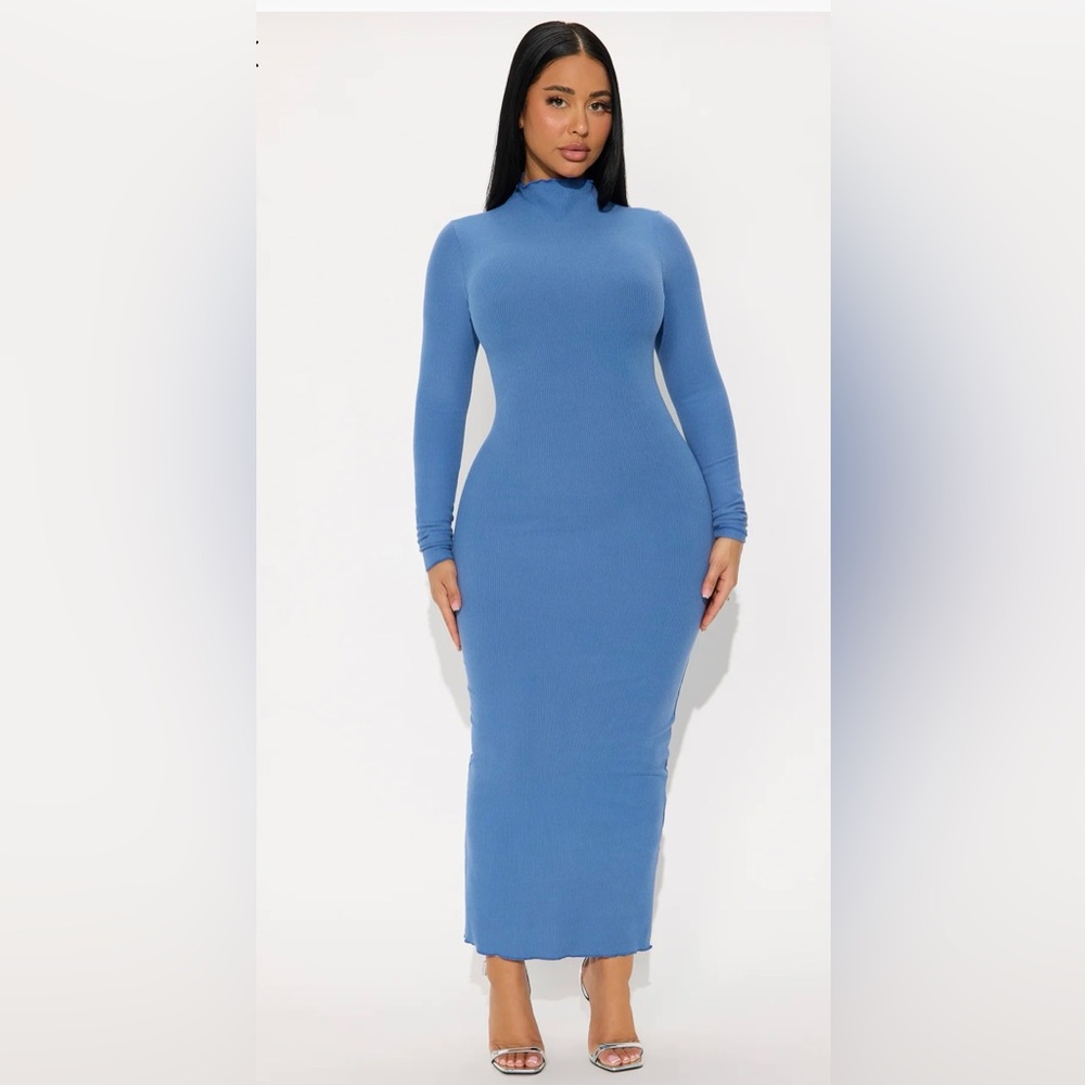 Ribbed long sleeve fitted dress